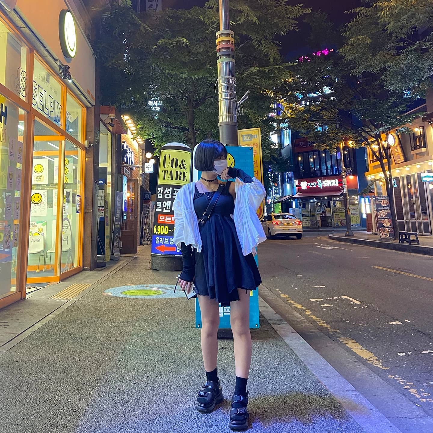 찾아ta.. 인생 옷 집⭐
⠀
⠀
#바이너리원 #binary01 #나시원피스 #미니원피스 #유니크 #패션 #ootd #사진작가님 #셀카살포시 #♥️