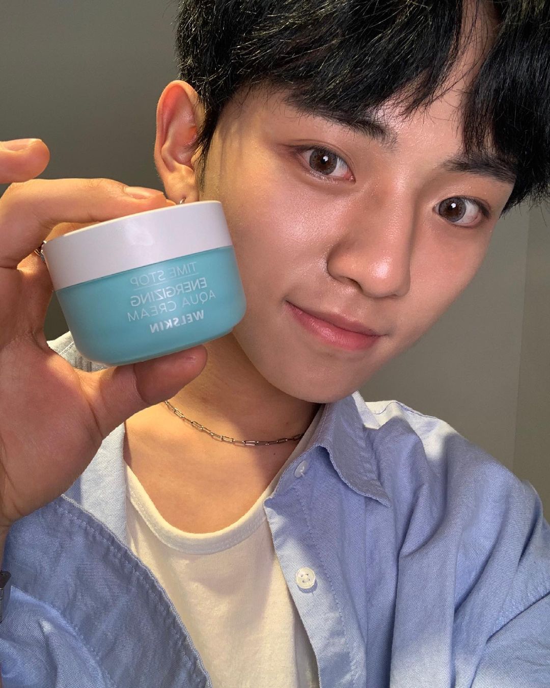 민 승 on Instagram: “#협찬 타임스탑 에너자이징 아쿠아크림 부드러운 발림성과 빠른흡수력이 정말최고! 기초바를때 이 크림 사용하니까 다른제품쓸때보다 훨씬 메이크업이 잘먹었