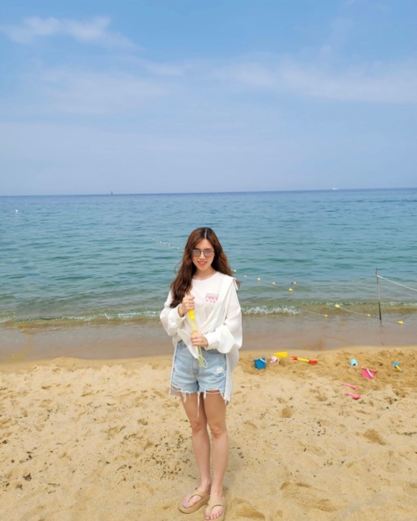 #🦄
⠀ ⠀⠀⠀⠀⠀⠀⠀⠀⠀⠀⠀⠀⠀⠀ ⠀⠀⠀⠀⠀⠀⠀⠀⠀ ⠀⠀⠀⠀⠀⠀⠀⠀⠀⠀⠀ ⠀ 
누나가 사진에 진심인 편
(왜 안누워?)
⠀ ⠀⠀⠀⠀⠀⠀⠀⠀⠀⠀⠀⠀⠀⠀ ⠀⠀⠀⠀⠀⠀⠀⠀⠀ ⠀⠀⠀⠀⠀⠀⠀⠀⠀⠀⠀ ⠀ 
#강릉여행 #바다#속초#바다여행#가족여행