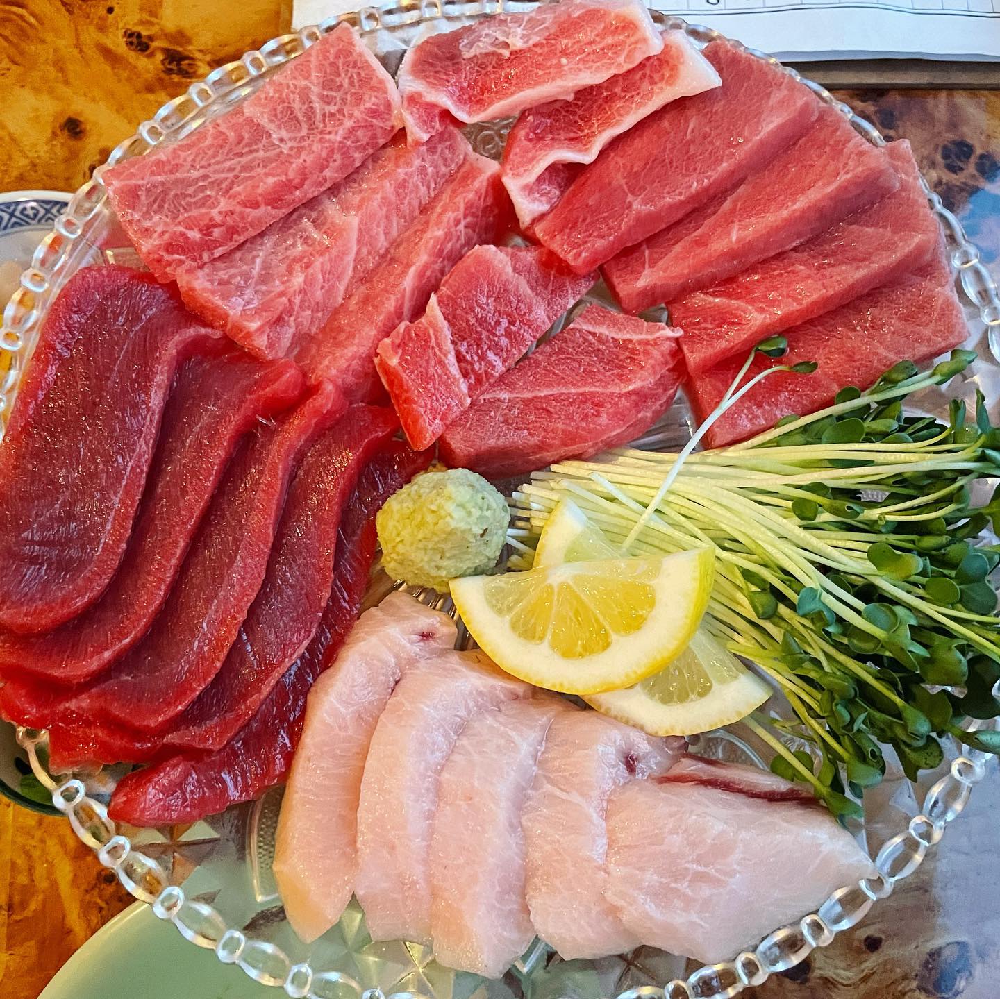 #청량리 #청량회관 #참치회 
완전 분위기맛집!! 참치회 꼭 드세요 입에서 사르르녹는맛 ㅎㅎ 동해소주도 세지않아서 저같은 알쓰도 술~술~ 들어갑니다ㅎㅎ옛날노래나와서 씬나는술집