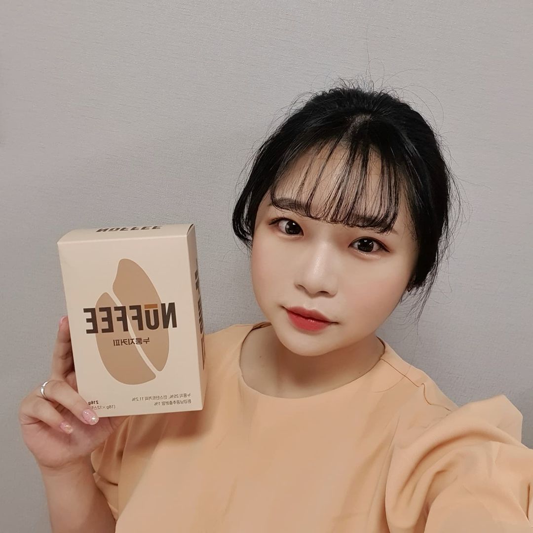 곤이 on Instagram: “#협찬 . 나는 커피없이 못사는 1인☕ 고소함의 끝판왕 누룽지와 수혈음료 커피가 만난! 요즘 내가 푹~ 빠져있는 누피👍👍 . ✔누피의 누룽지는 무쇠팬에 구워 만든 국내산