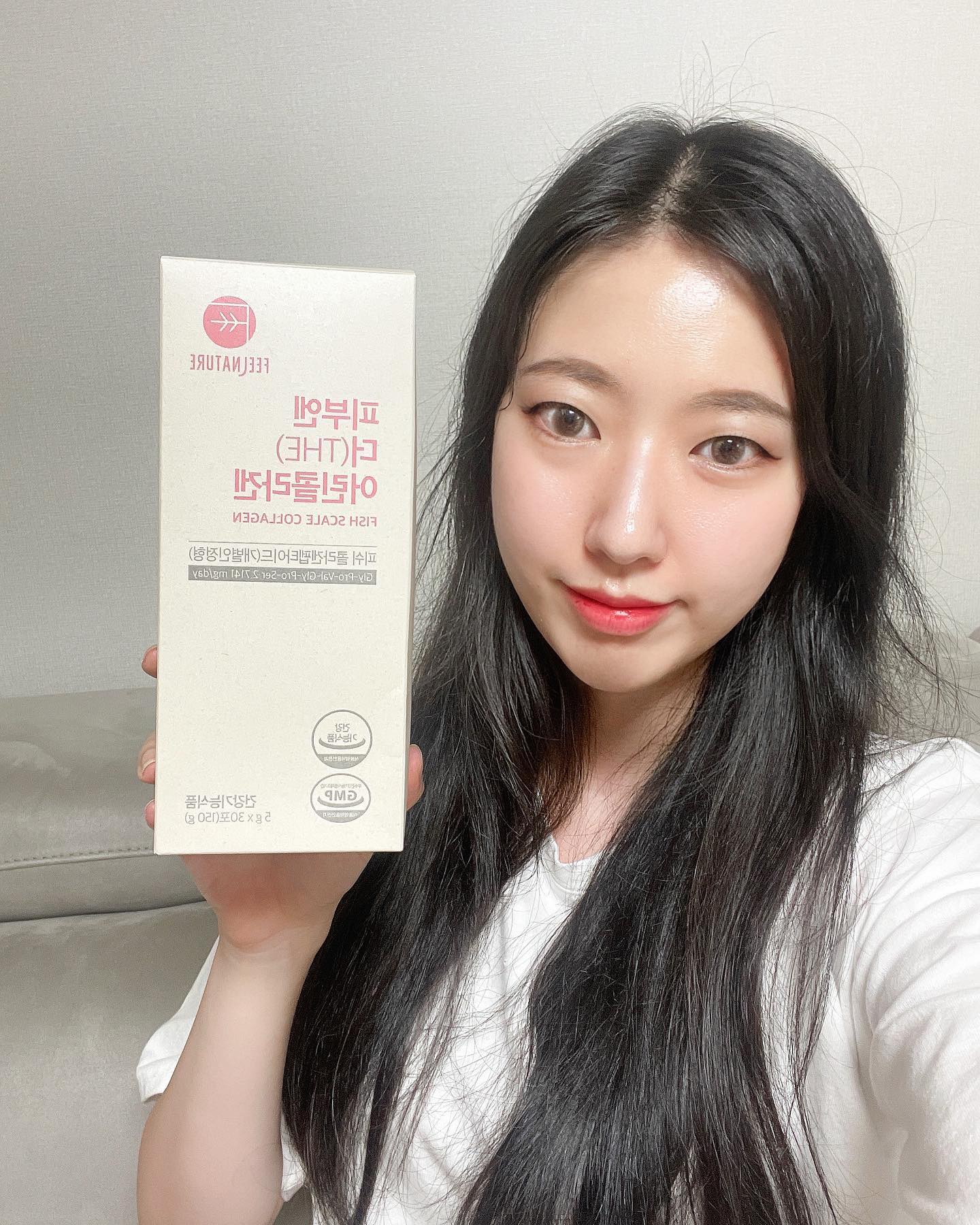 #협찬 

나이가 들수록 급격하게 줄어드는 콜라겐!
먹어서 채워주는게 좋아요

피부엔 더어린콜라겐은 건강기능식품으로 인정받은 제품인데요
512달톤의 저분자 콜라겐이며,
피쉬콜라겐펩타이드가 식약처 권장 함량 최대치로 무려 3270mg이나 함유되어 있어요

콜라겐은 특유의 비린맛 때문에 먹기 힘든 경우가 많은데요
피부엔 더어린콜라겐은 복숭아향으로 너무 맛있게 섭취할 수 있어서 좋았어요

또한 신경 쓰이는 식품첨가물들이 전혀 첨가되지 않은 제품이라 안심하고 먹을 수 있었어요

feelnature_official 

#필네이처 #더어린콜라겐 #건강기능식품 #콜라겐추천 #히알루론산 #피쉬콜라겐 #저분자콜라겐 #피부관리 #피부좋아지는법 #먹는콜라겐