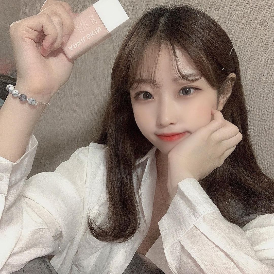 갱🙂 on Instagram: “#협찬 ✔️톤업스킨틴트 SPF 50+ / PA++++ 마스크에 묻어나는거 너무 싫구 화장답답했는데 요거바르고 얇으면서도 자외선차단 톤업 커버까지 ㅠㅠ 그리고 지워짐이없어