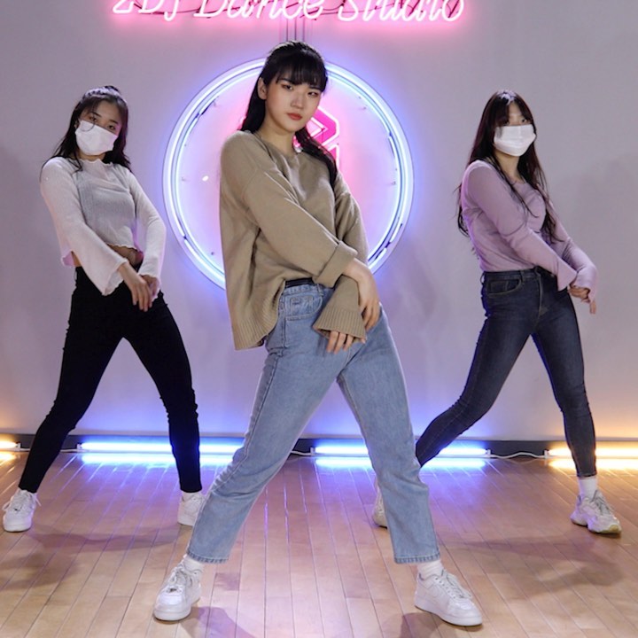 Everybody business 
몇달전 러블리했던 A반 수업 ,,, 💓
-
S l  #everybodybusiness - @kehlani 
C l @2dj_hyeseong 
F l @p.s.h_bc 
P l @2djdancestudio