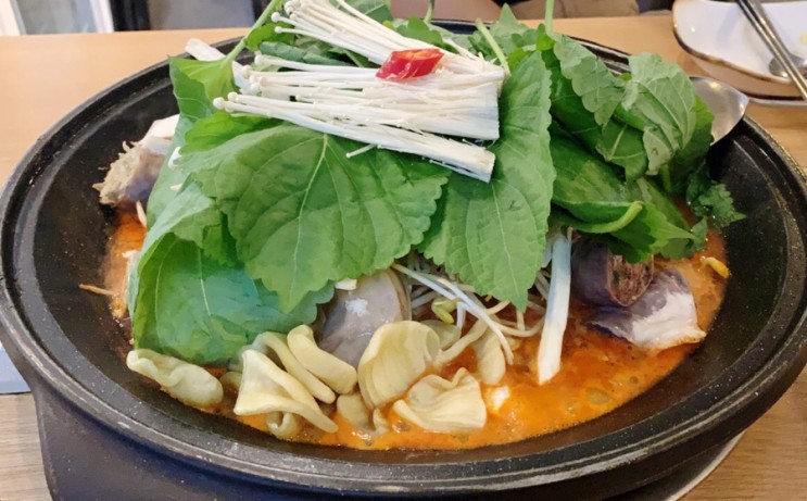왕십리 맛집 순곱이네, 통통한순대에 반한 순대곱창버섯전골 리뷰!