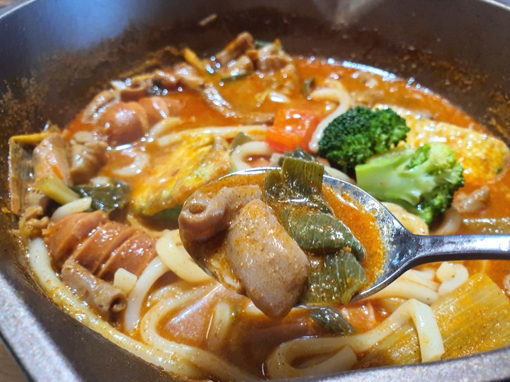 청정원 부산식 곱창전골 푸짐한 호밍스 밀키트 즐기기