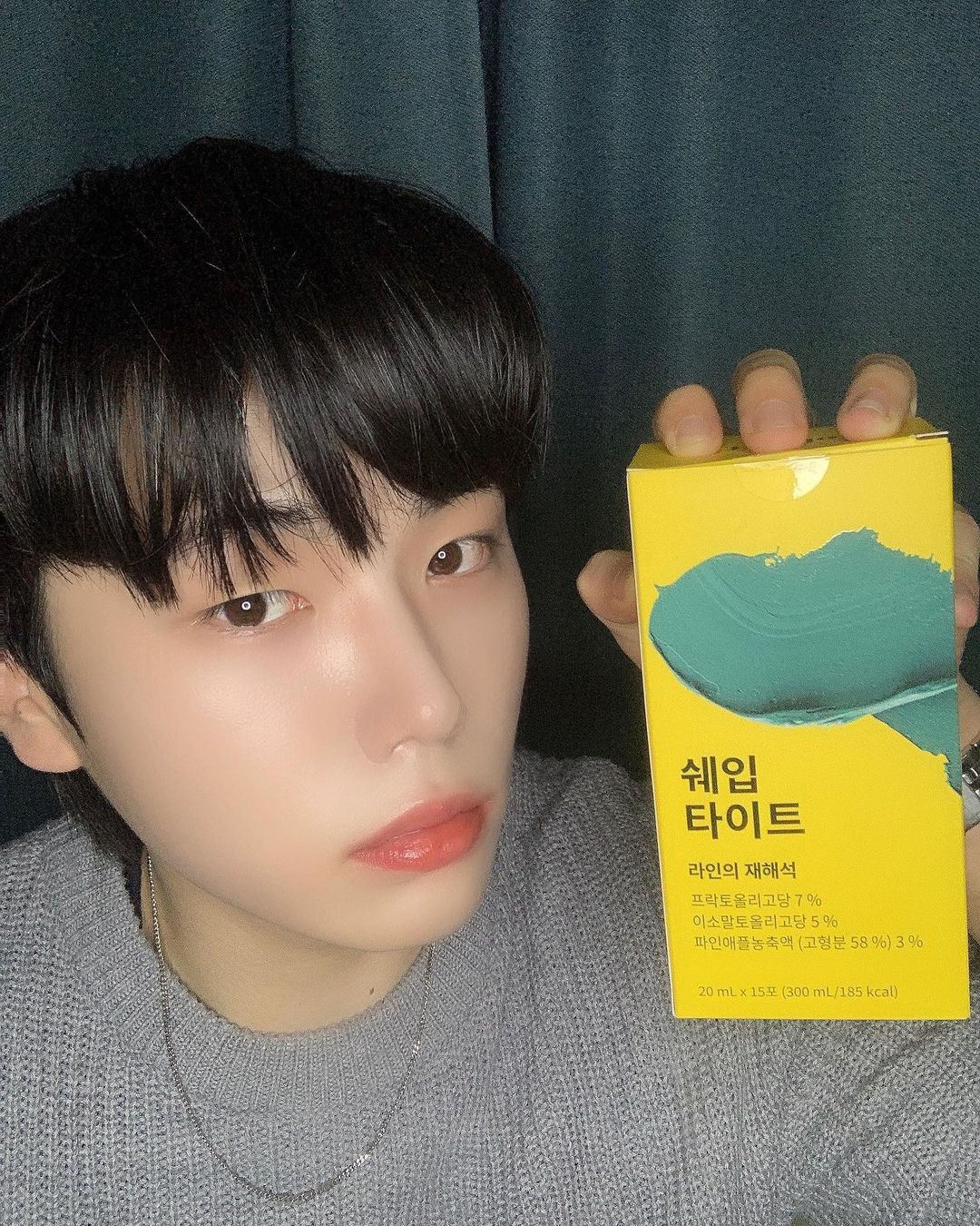 곽지민 on Instagram: “#협찬 오브제 쉐입 타이트 나트륨으로 인하여 아침마다 퉁퉁 붓는 얼굴과 다리를 위한 오브제 쉐입 타이트 !! 쉐입 타이트에는 붓기를 빼주는 영양소 단호박