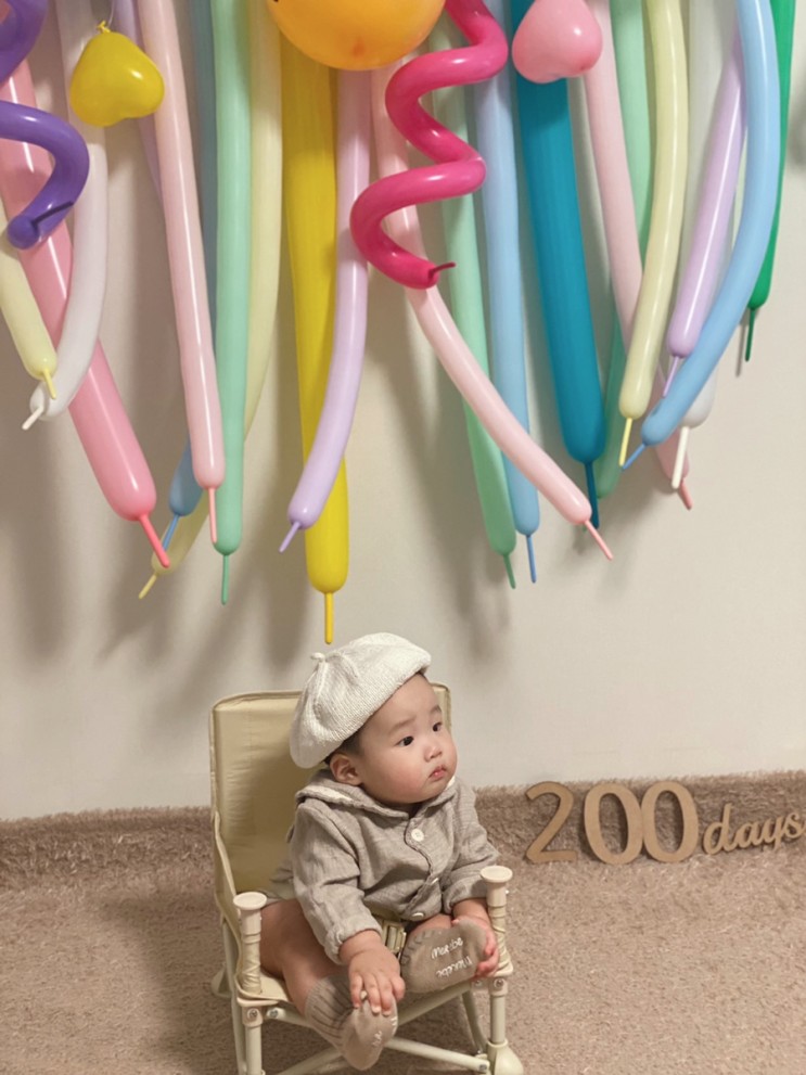 DIY 풍선가랜드로 아기 셀프 200일 촬영_ 키치킹덤