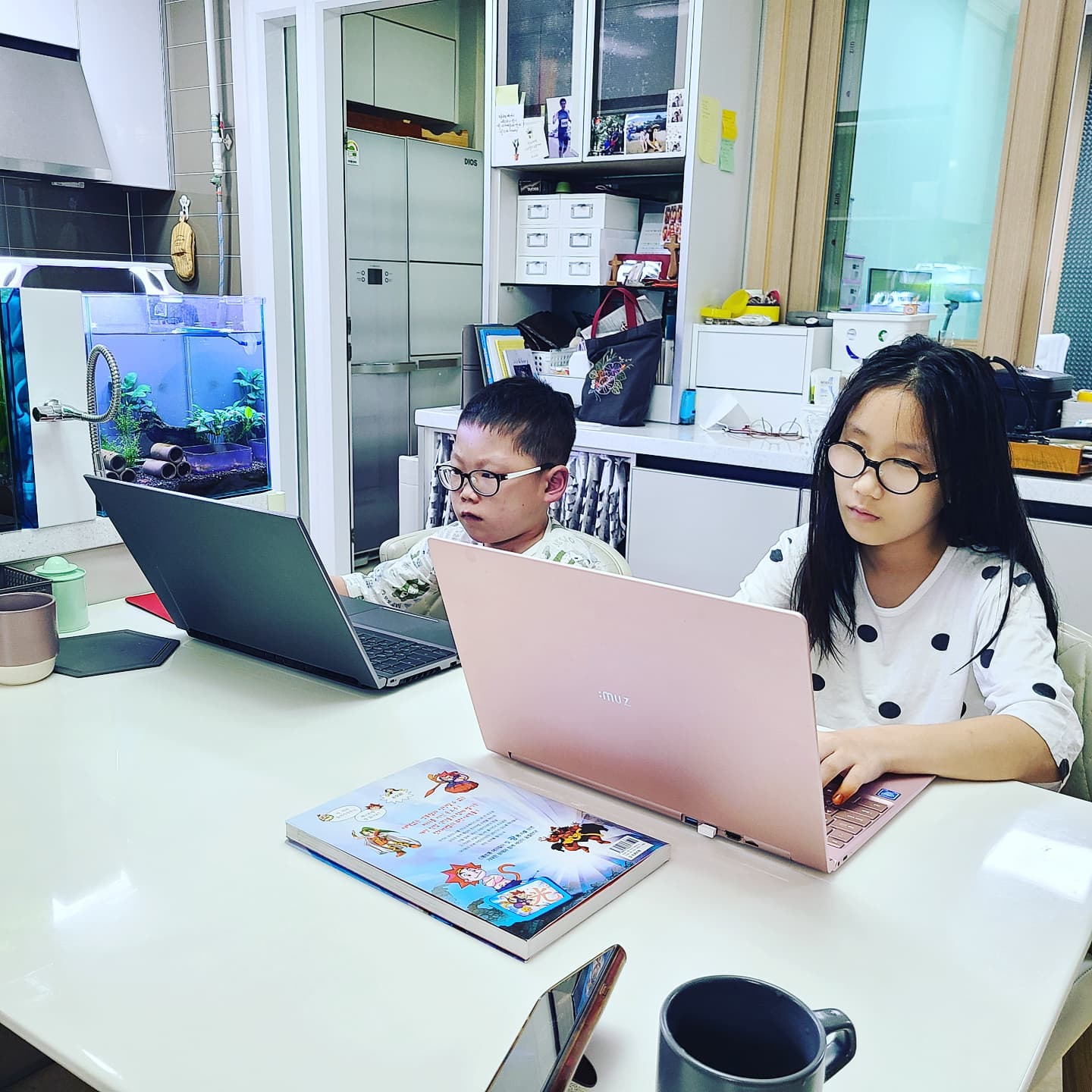 #오피스분위기 #심각함 
#사실은
#타자연습 삼매경