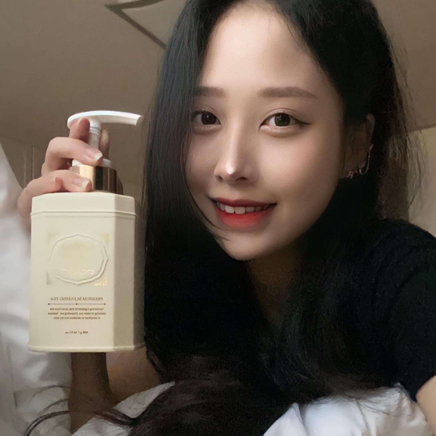 #협찬 패밀리 프리미엄 Tea & Skin care 브랜드로 신생아부터 성인까지 안심하고 사용할 수 있는 로션ᰔ

자극적이지 않고 순한데 보습력까지 좋다ᰔ

#바디로션 #페이셜로션 #로션 #유아로션 #아기로션 #베이비로션 #신생아로션 #아토피로션 #어린이로션 #키즈로션 #민감성로션 #온가족로션 #바디로션추천 #페이셜로션추천 #패밀리로션 #민감피부로션 #고보습로션 #수분로션