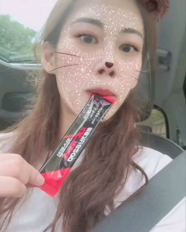yuraree ☘유라리 on Instagram: “#협찬 🌱시간흐름순으로 공휴일 운동일기 🍇 김종국이 선택한 익스트림 아르기닌 먹으면서 운동가기 - 액상형 스틱포라 들고다니면서 먹기 좋아요❤❤ - 비린