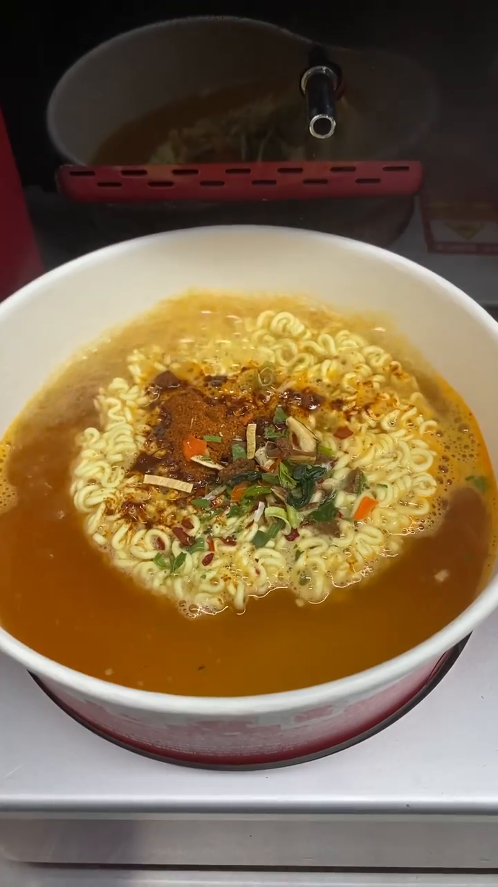 #한강라면 #산책후라면 #4분완성 #3분만끓이자 #꿀맛 #만두는뽀너스