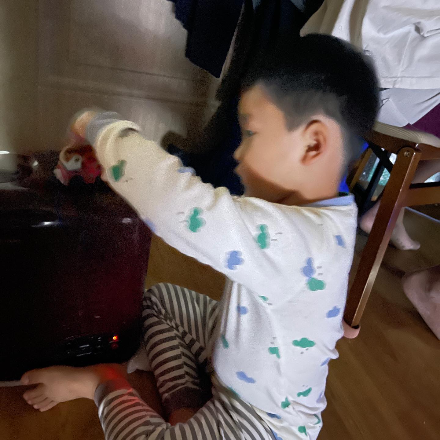 왜 안자는데 왜 소방차가 불을끄고 있는건데 난 잘시간이야