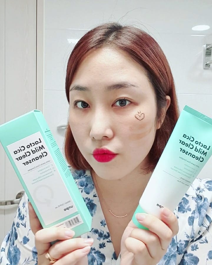 진 on Instagram: “#제품무료제공 @unpa.official 🧚🏻‍♀️락토시카 마일드 클리어 클렌저 & 락킹 세럼🧚🏻‍♂️ 와... 클리어 클렌저 이름처럼 이름값하는 클렌저에요!!! 저 지금 너무 흥분