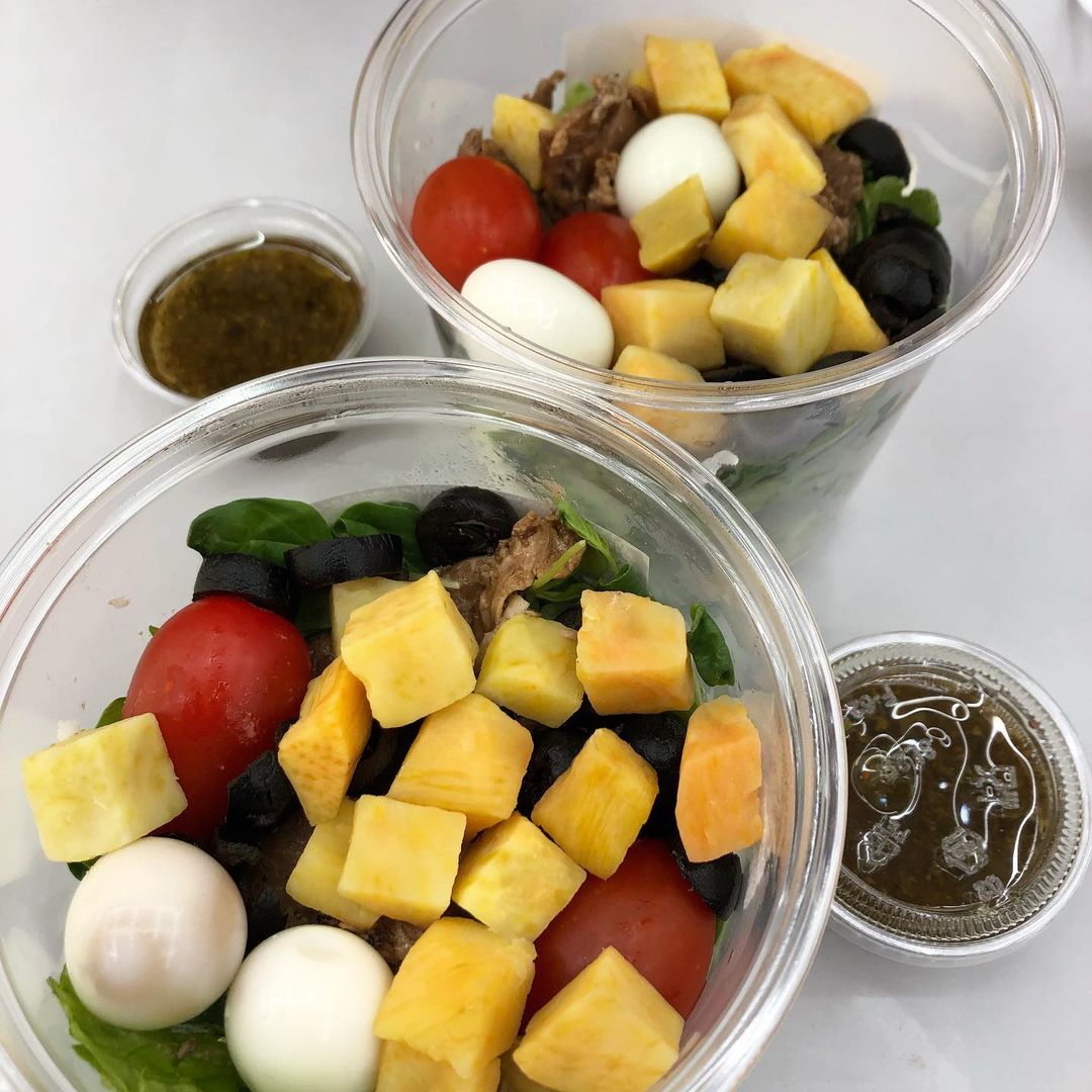 태턍’s Instagram post: “STEADY SALAD🥗 당산역과 선유도역 사이에 있는 무인 샐러드 카페에요! 요즘 건강한 한끼 식사를 위해 챙겨먹고 있는데 이렇게 간편하게 먹을 수 있는곳이 있어서 너무