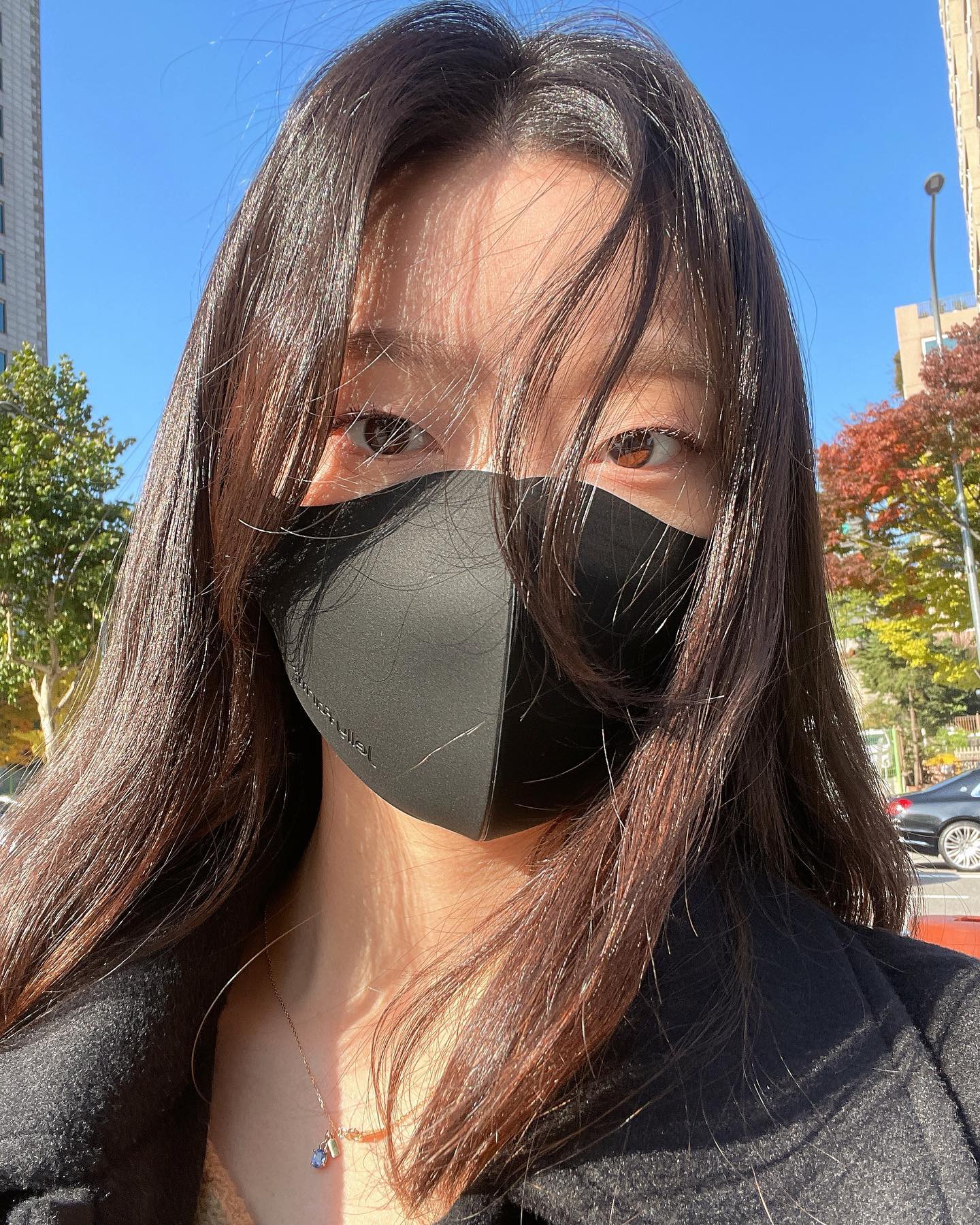 셀카찍는법 까먹었는데 바람이 도와줬다🍂