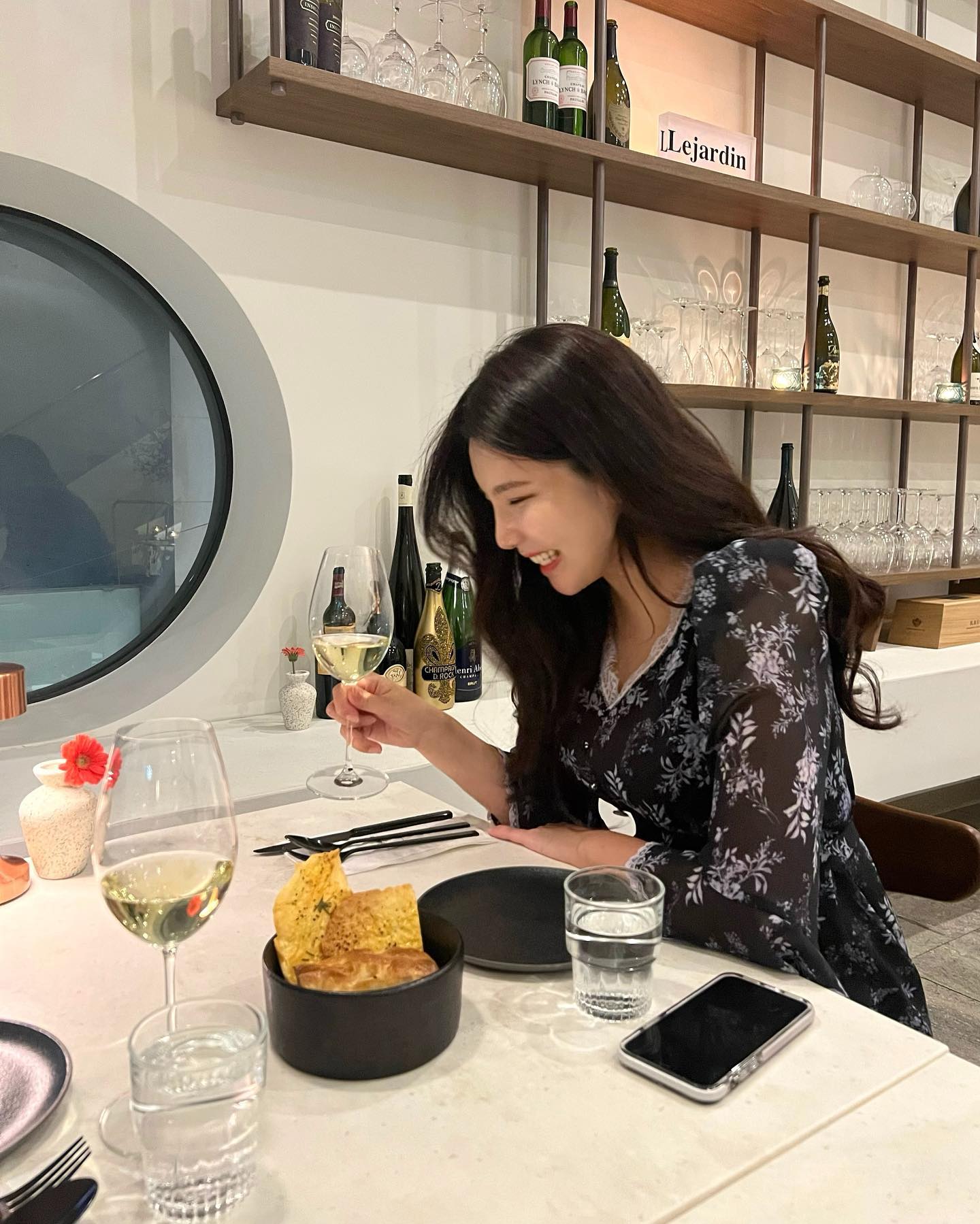 주말안뇽…

위드코로나…(웰컴)
오래참앗다 ㅈㅂ 𓅿𓃱야!