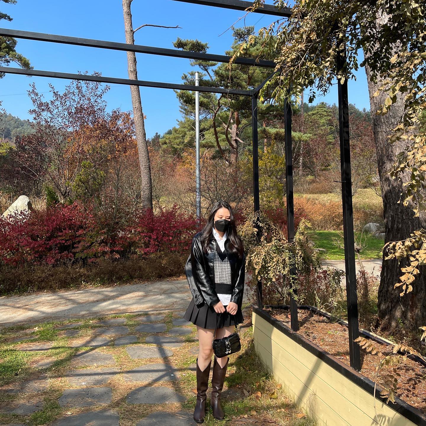 뷰 째고였던 ,,ᰔᩚ

#가을룩 #자연 #보타닉가든 #kstyle #koreangirl