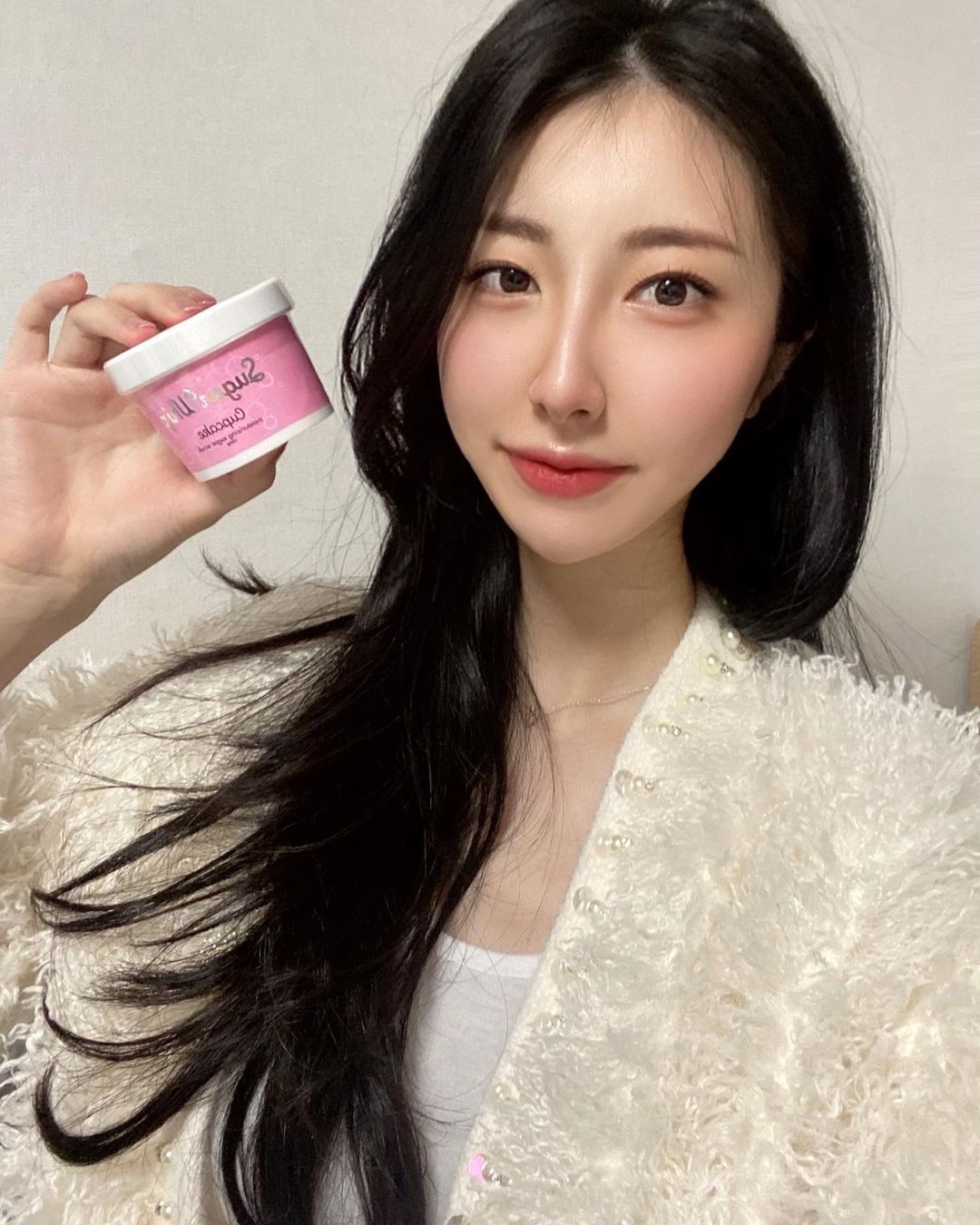 신선호 on Instagram: “오랜만에 소개해드릴 제품은 '프라이멀엘리먼츠 바디스크럽 슈가휩' 제품이에요~!!! 신개념 ‼️크림제형‼️의 슈가 스크럽으로 출시되었어요!! 타사 제품