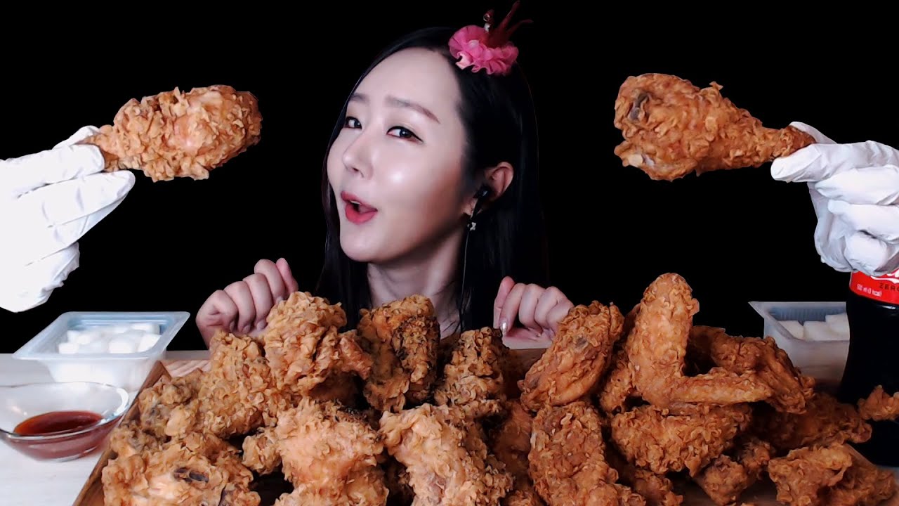 SUB) BBQ 핫황금올리브 vs BHC 핫후라이드 뭐가 더 맛있을까? 솔직 비교 리뷰 리얼사운드 먹방   ASMR  eating show mukbang