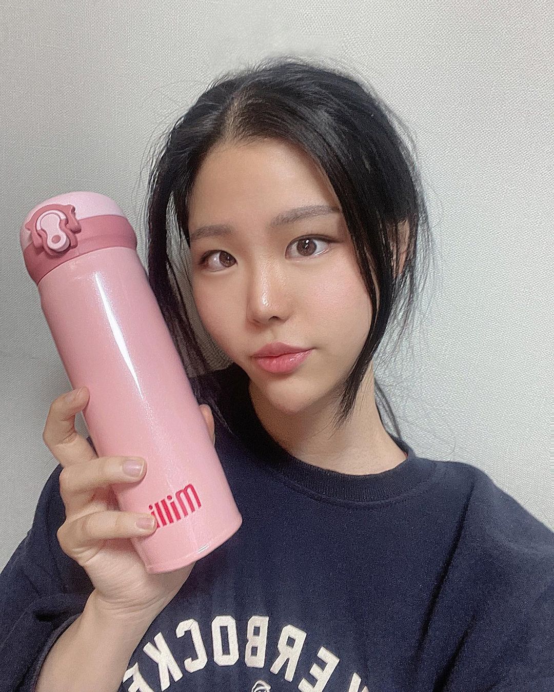 @minise22 shared a photo on Instagram: “#협찬 🎀 milli에서 초경량 데일리 원터치보틀 보온병 보냉텀블러 500ml 스텐레스316 를 받았어요~! 내구성이 좋고 내부식성(부식되는걸 방지)이 뛰어난 이 제품