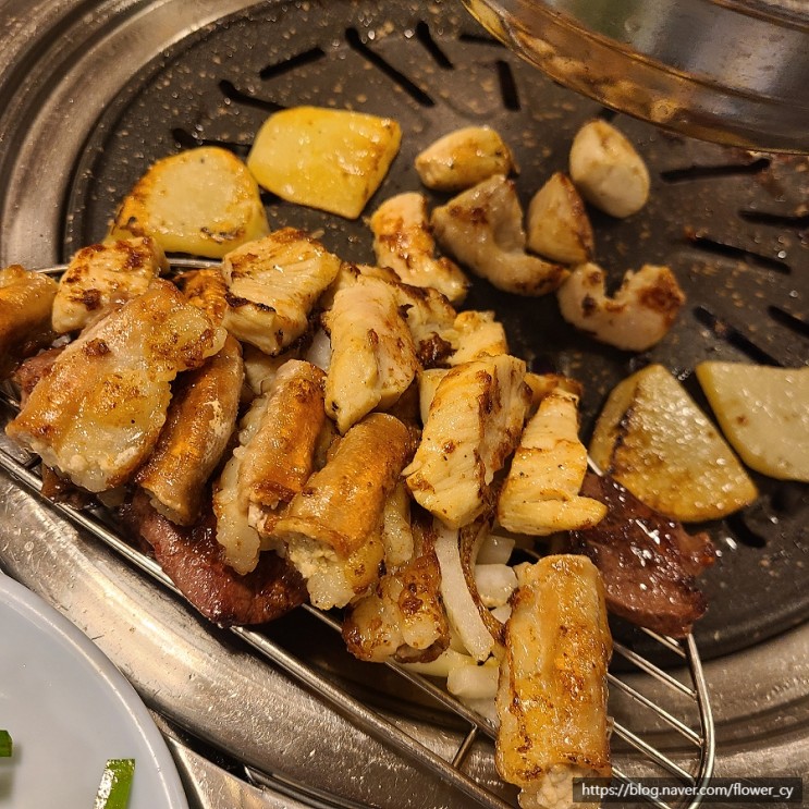 양재곱창 직장인들 회식 맛집으로 소문 난 웨이팅은 기본 황소양곱창