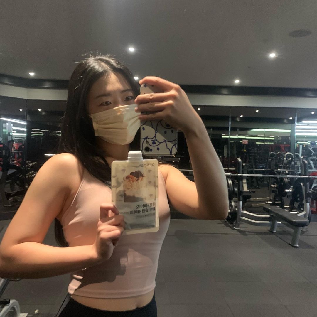 5 Likes, 0 Comments - 한 혜원 (셀리쌤) (@visally2636) on Instagram: “#협찬 글램디에서 제품협찬이라니!!!! 제주에서도 시간없을 때 먹었고 수업하면서 바쁠때, 10분안에 후딱 먹어야 할 때! 완죠니 간편하게 끼니를 챙겨먹을 수 있어서 좋...