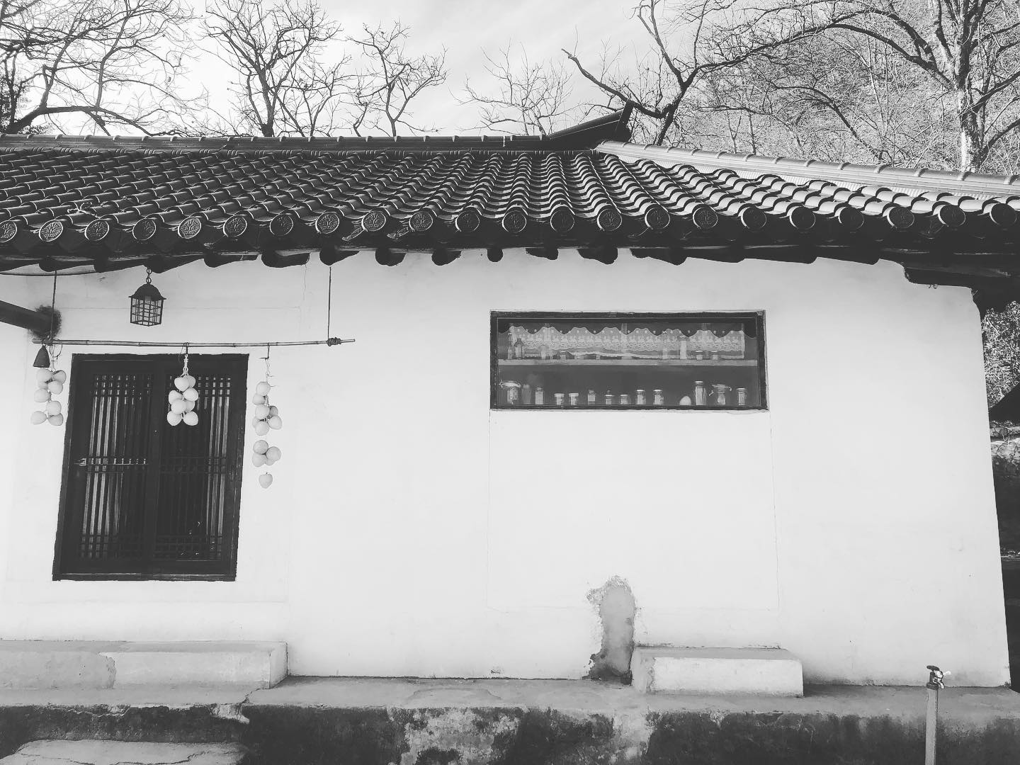 힐링 영화의 성지

#리틀포레스트촬영지 

계속해서 보지 못했던 리틀포레스트영화

힐링영화로 잘 알려진 리틀포레스트영화

전날 급하게 보고 오니까 #김태리 된거 같고 그러네.
이 앞에서 사진을 몇 장이나 찍은건지 

#군위여행 성공적

#군위 #군위여행 #리틀포레스트촬영지 #김태리 #리틀포레스트 #여행스타그램 #일상스타그램