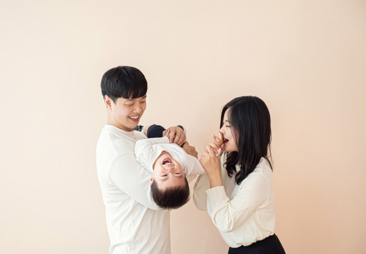 광명 스튜디오 유어라운드에서 가족사진 촬영 하고왔어요!