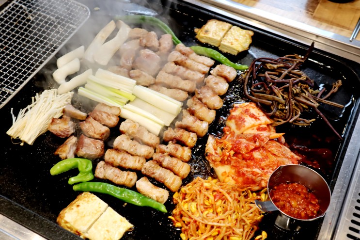 철산상업지구 맛집 돌삼닭 철산점 가족과 오기 좋아요!