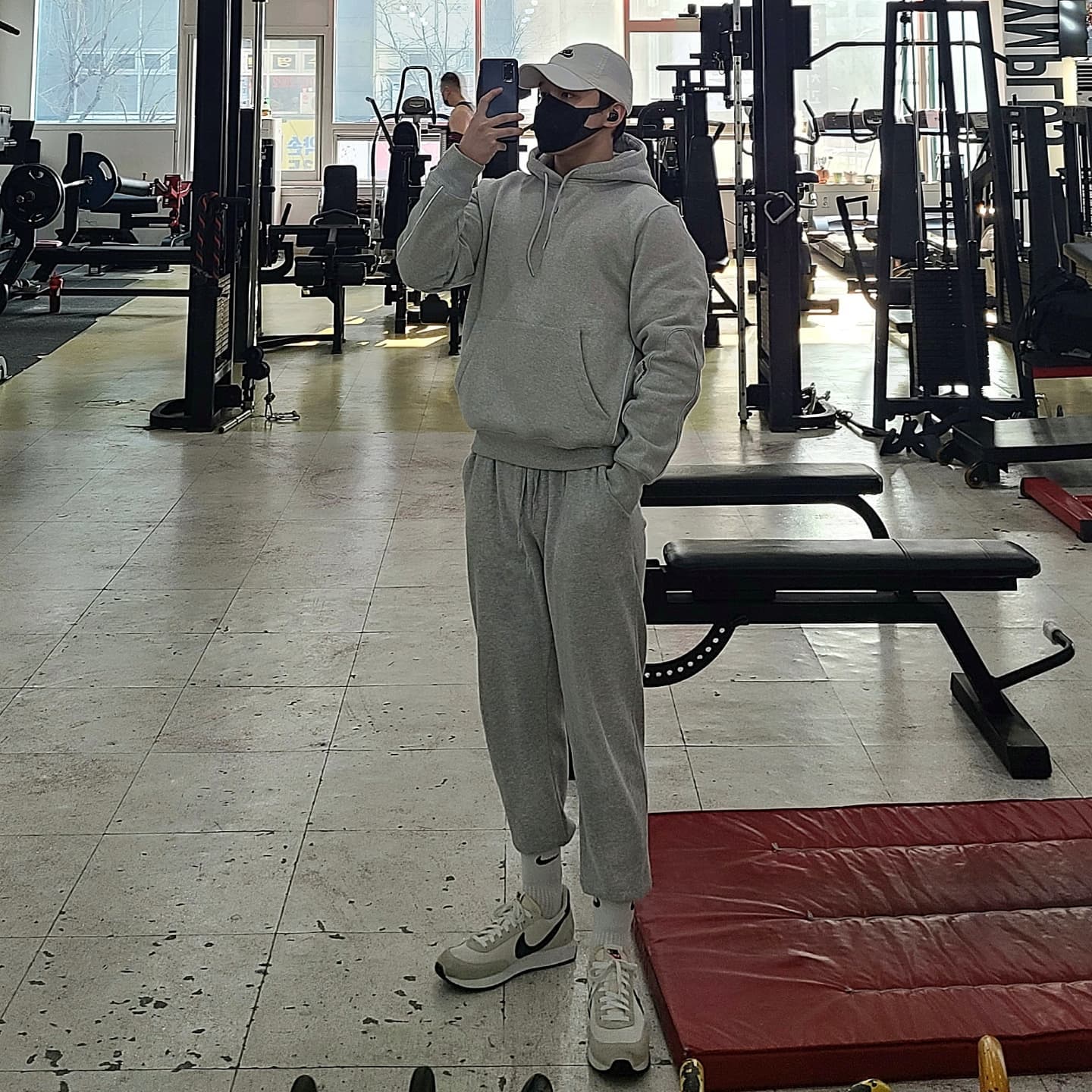 오늘도 근성장!!🔥

오운완!💪🏼
어깨, 이두 진짜 터뜨릴 생각으로!
뿌-듯😊

날씨 조타아~😀🙃🙂