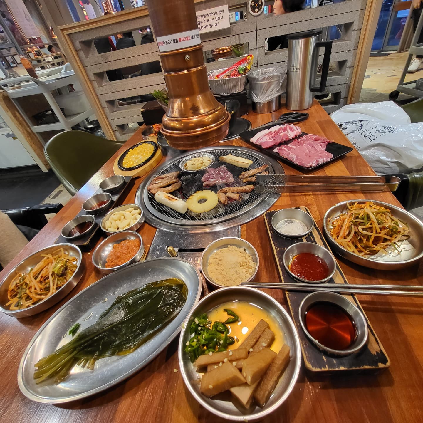 간만에 집근처에서 고기고기~~💕

#성서맛집 #이동근맛집 #이동근선산뒷고기