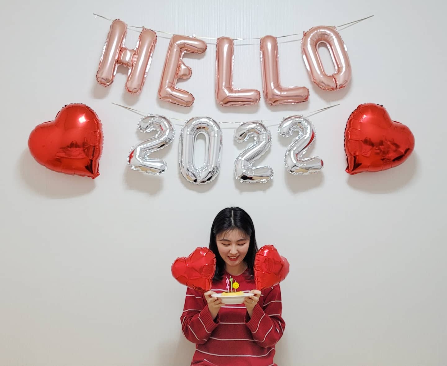 ⠀
27살,

사랑받는 것에 늘 감사함을 느끼고, 
받은 것 이상으로 나눌 수 있는 밝은 에너지를 가진 사람이 되길✨