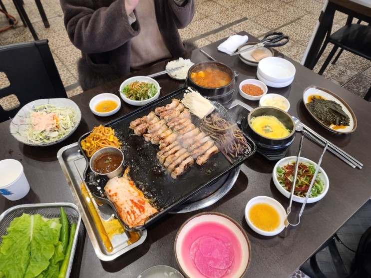 제주칠성통 제주흑돼지거리 제주흑돼지맛집 흑돼지전문점 돈향기