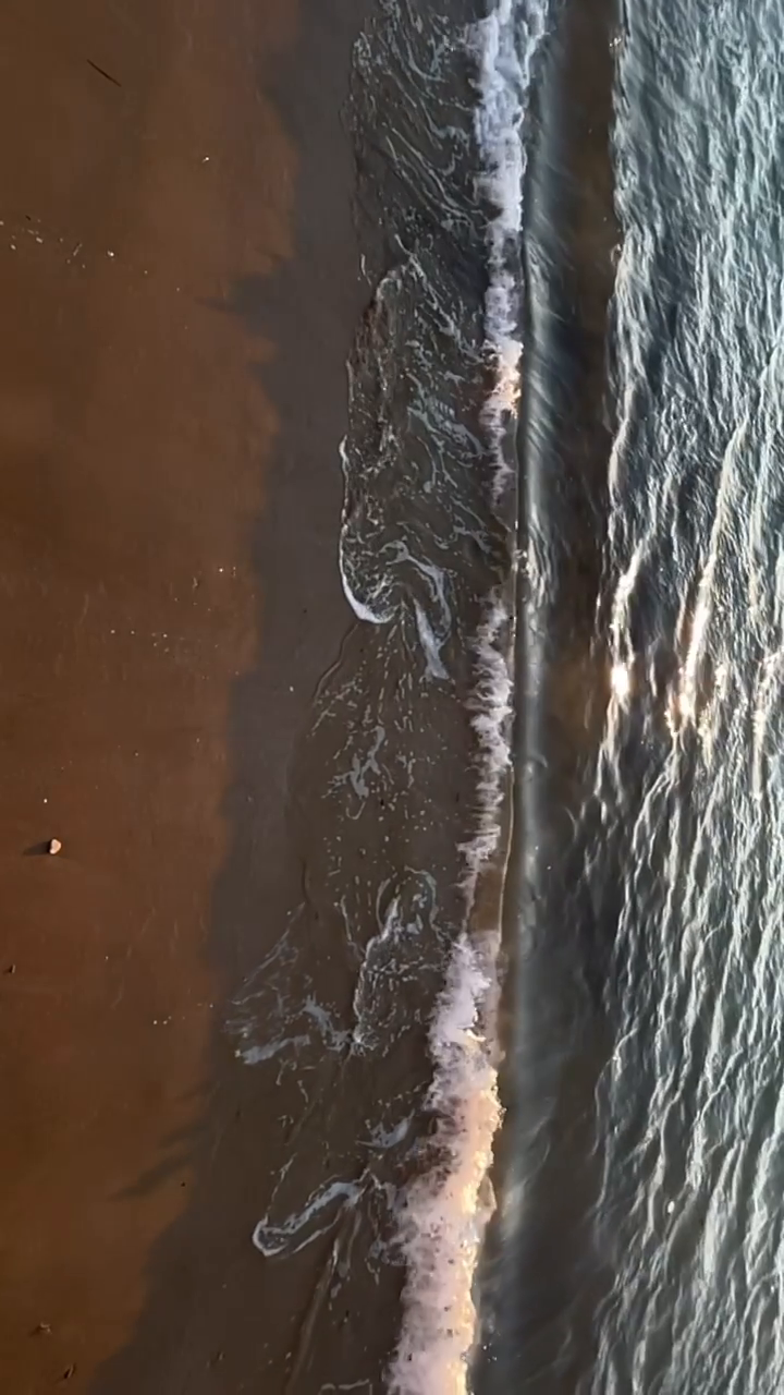 🌊