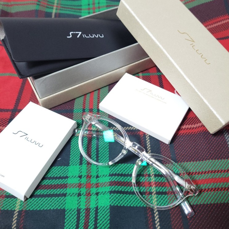 솔로지옥 김현중 안경 S7ILUVU 에스세븐일루부 K9003 예쁜 뿔테안경 블루라이트 차단기능 있음