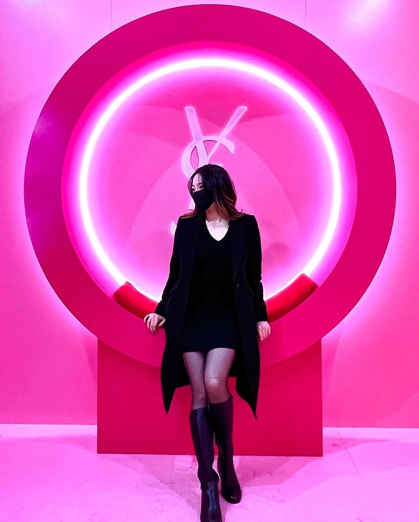 조금 뒷북 해피뉴이어💕
제가 꼼꼼하지 못해 차마 챙기지 못한분들
서운해하지 마시고 새해복많이받으세요오❣️