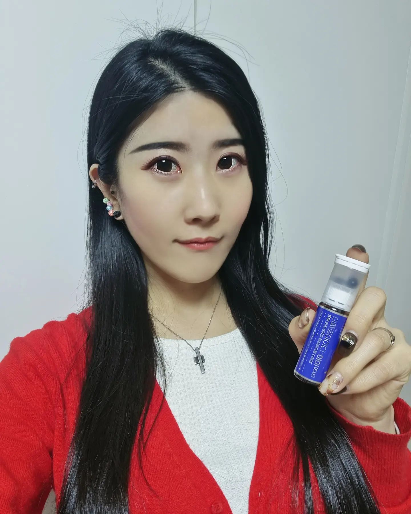 #광고#협찬 #더블로아이디 #눈건강영양제 
폰으로 업무를 많이 보다보니 눈이 쉽게 피로 해 지고 콘텍트렌즈를 장시간 착용 하다보니 쉽게 건조하고 충혈까지 ㅠㅠ 그래서 챙겨 먹어본 더블로아이디 눈건강영양제!
눈 피로도 개선에 도움을 주는 원료인 아스타잔틴과 빌베리추출물 뿐만이 아니라 신체에 활력을 불어넣는 비타민B군 까지 함유되어 눈 노화와 피로 개선, 그리고 활력까지 일타 쓰리콤보👏👏👏
휴대하기 편리하고 비타민B군 액상타입으로 되어있어 두얼캡에 내장된 알약을 물없이 먹을수가 있어 간편해요 🤗
추천드립니당 ~
.
.
구매링크 👇👇👇
https://www.idinu.co.kr 
.
.
idinu_official
#아스타잔틴 #빌베리 #빌베리효능 #눈영양제  #눈피로개선 #활력충전 #헤마토코쿠스 #빌베리추출물 #안토시아노사이드 #아스타잔틴효능 #헤마토코쿠스효능 #비타민B군 #비타민b #안토시아닌 #직장인선물 #눈피로영양제 #눈건강식품 #눈피로감 #취업선물 #아이디인유 #눈건강제 #눈영양제추천 #눈피로 #눈건강 #눈피로도개선