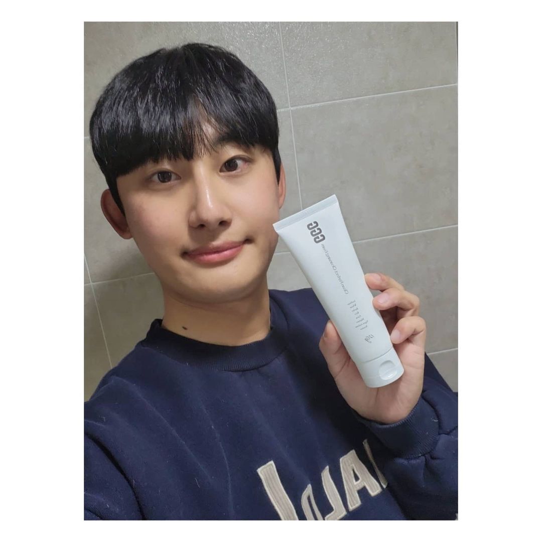 천범철’s Instagram profile post: “#협찬 [GGG] 지지지 클린 퍼펙트 클렌징폼 120g ⭐ GGG로고 뜻은 Get it Grace,Geum co., (겟 잇 그레이스, 지이유엠 코퍼레이션) 뜻으로 "우아함을 얻다"뜻을 가지고 있
