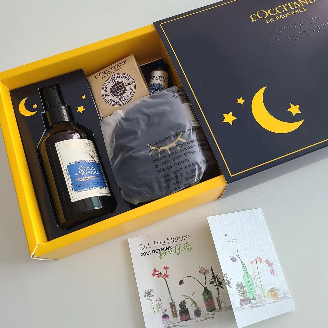 @ah_dami on Instagram: “2 0 2 1 0 8 1 9 🌛 패키지 내 취향 저격 탕탕 본투비 불면증인 나에게 굿나잇을 선사해주신 브랜뉴 불면증님 이 세상 불면증들 다 소멸됐으면... 🙏 내 19살의 모습을 기억