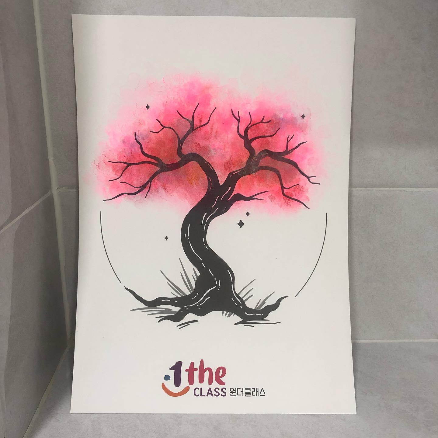제품 제공 손가락으로 그림만들기

집에서 하는 취미 생활이 습관이 된 요즘 새로운 취미 하나 발견했어요!

손가락 도장으로 그림을 만드는 건데 하나보면 나도 모르게 시간이 훌훌 지나가네요

도안이 4장이라 아쉬움 없이 재밌었어요 빳빳한 재질이라 도장을 찍어도 쭈굴쭈굴해지지 않아서 좋았어요

그냥 손가락으로 쿡쿡 찍기만하면 되니깐 너무 쉽고 재밌어요

도장 색상도 무려 20가지라 다양한 연출 가능해요

내 손으로 만든 단 하나의 그림이라 더 좋아요

https://smartstore.naver.com/teachers_shop/products/5781416321

#집콕놀이 #미술놀이 #엄마표미술놀이 #그림놀이 #방학 #어린이장난감 #초등학생장난감 #초등학생선물 #유아선물 #졸업선물 #입학선물 #티처스