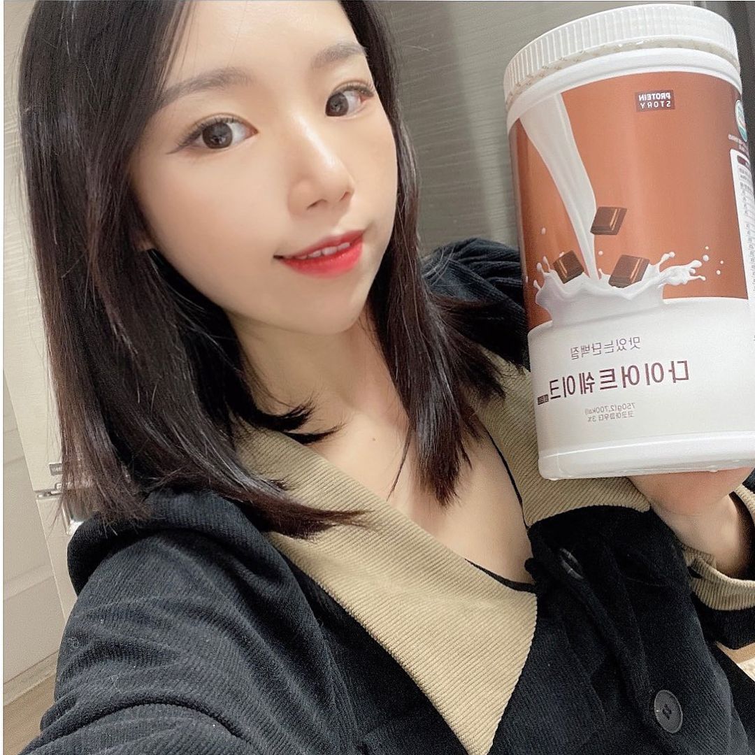 💖루다데이💖 on Instagram: “#협찬 프로틴스토리 간편한 한 끼 식사 & 맛있는 다이어트 제품을 찾고 있었다면 식사대용으로 맛있게 먹으면서 관리하는 프로틴 스토리 어때요👀? 1