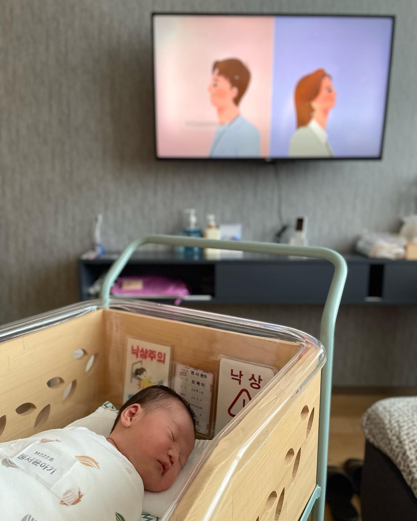 .

현실 육아세계로 뛰어들기위해
남은 일주일 조캉스 완벽하게 즐기기❕

울애기 아직 이름이 정해지지 않았다.
어떤 이름이 될지 정말 정말 궁금하네 ⠀̆̈