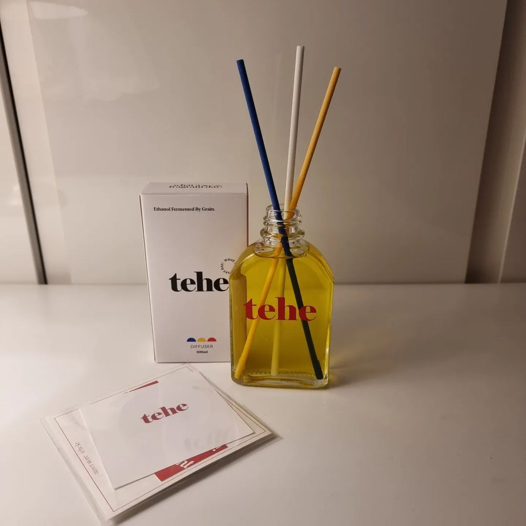 박박이 부부 신혼일기❤ on Instagram: “📍티히 "디퓨저" #협찬 #광고 @shop_tehe https://smartstore.naver.com/tehe/products/5029500485 요즘 이상하게 화장실서 냄새가 심한거있죠? 집에 분리수거장이 현관에