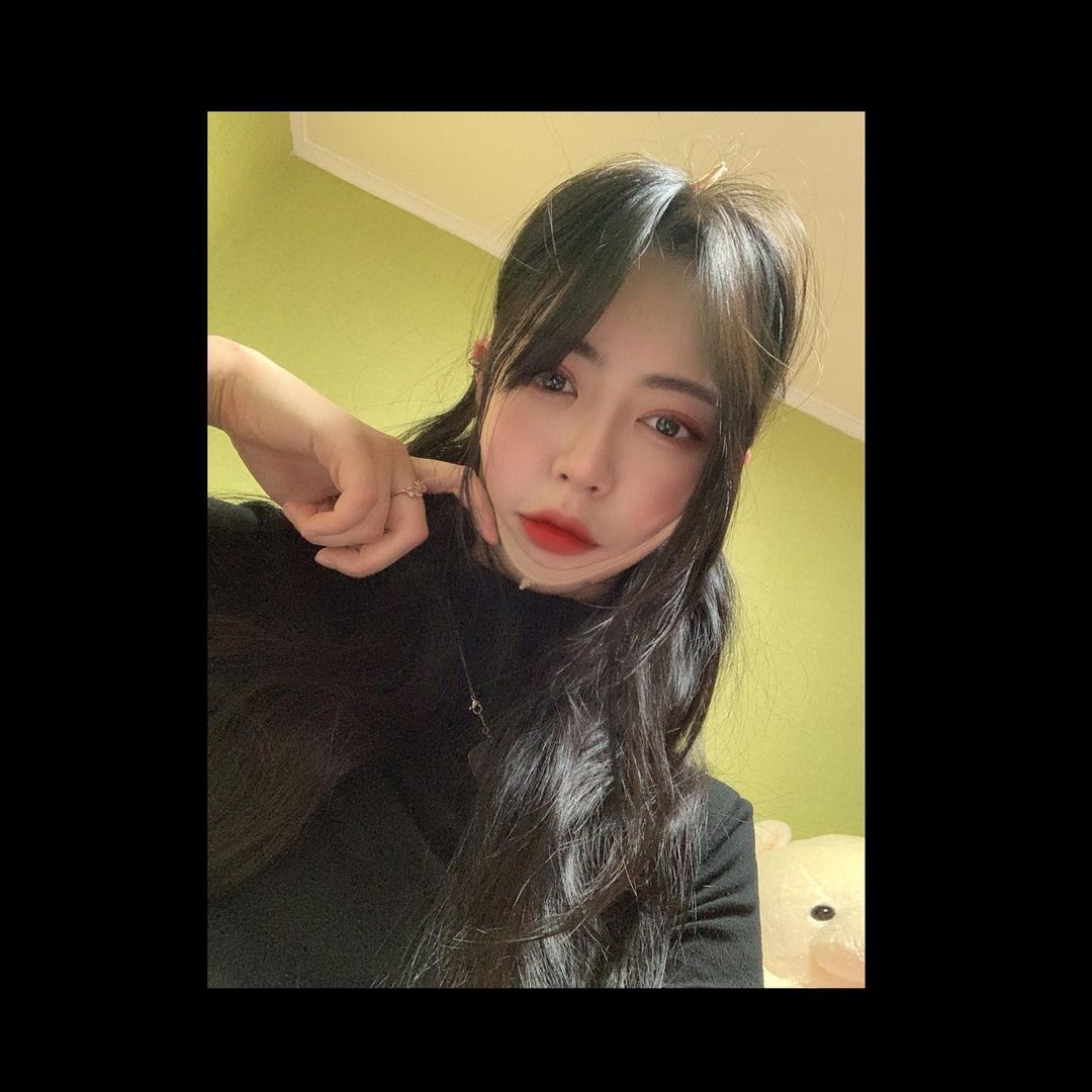 💉 on Instagram: “맥핏의 얼굴압박밴드 예요:) 압박복 전문 업체에서 제작한 얼굴 리프팅밴드로 압박복 원단과 동일한 원단으로 제작하여 실제 병원에서 얼굴 수술 후 착용하는 밴드형태 제