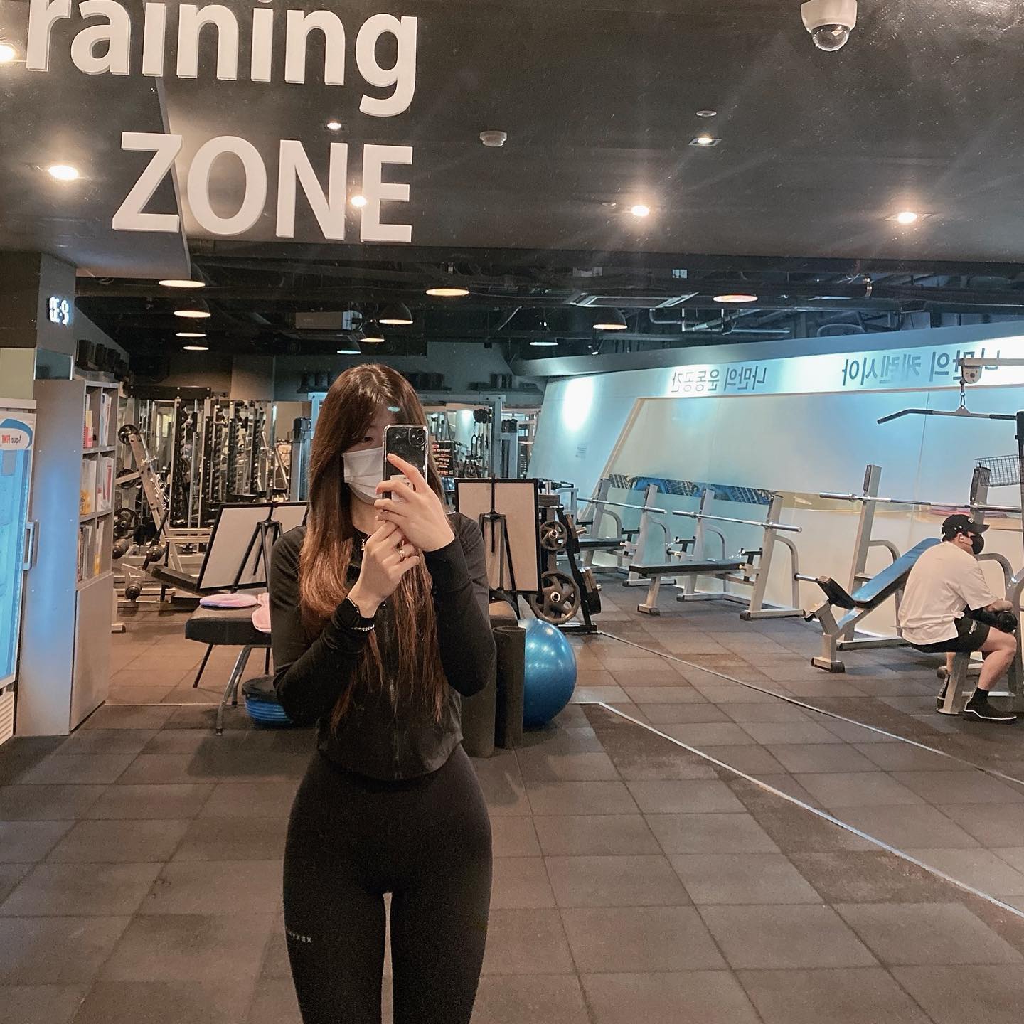 오전수업 끝나고 운동 깔짝
운동 다시 시작하려니까
손에 안잡혀🥲