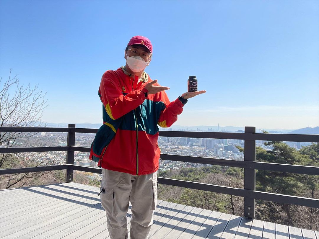 이진호 on Instagram: “안녕하세요… 운동량이 급 많아진 요즘 입니다… 춤을 그만두니 살만 찌고 스트레스에 매일 야식 , 술 로 인하여 … 몸 관리를 못한 저에게 “협찬” 이 들어 왔습니다.