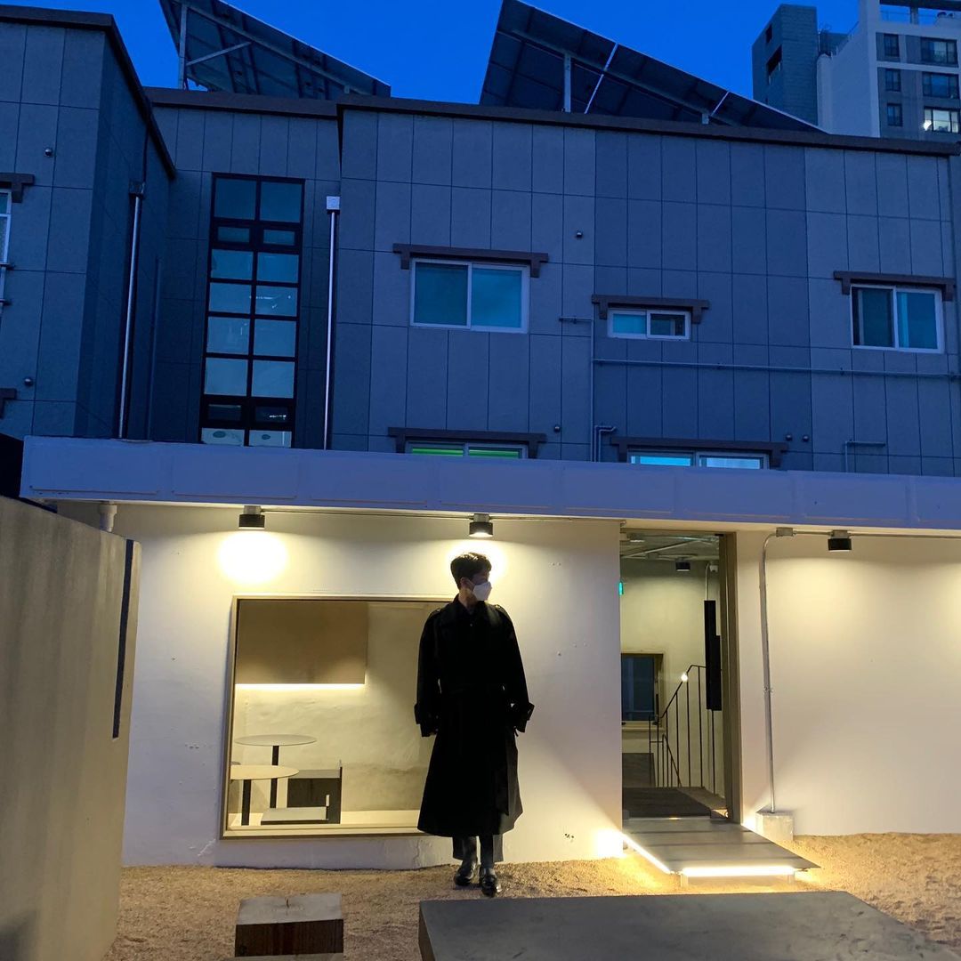 김승섭 on Instagram: “날씨 추우니까 따뜻하게 입고 다니세요 ~~”