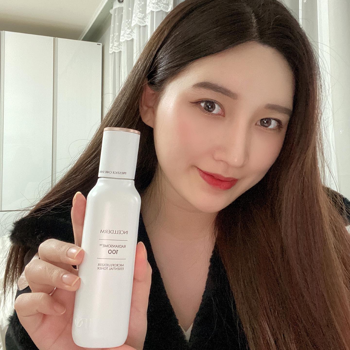 광채와 탄력을 되찾아 균일하게 빛나는 피부로 만들어주는 토너 제품

#제품협찬 #인셀덤 #래디언솜100 #인셀덤래디언솜100 #프리미엄미백광채 #리포솜사이언스 #르뷰 #얼루어