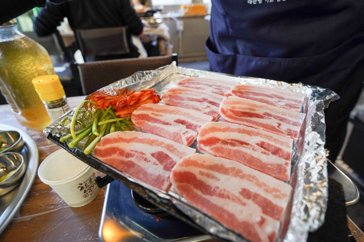 홍대냉삼 삼겹살맛집 88로타리집 홍대점